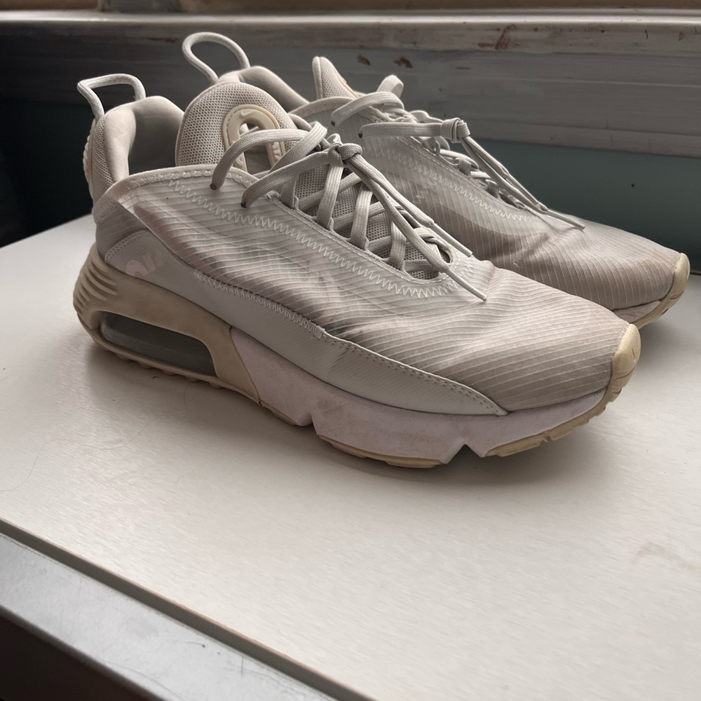 Nike Air Max 2090 Wolf Grey Women’s 9.5